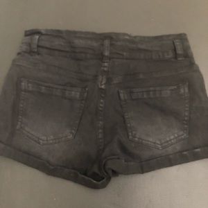 Cotton On Shorts - High -Rise black denim short Cotton On Shorts - High -Rise black denim short
